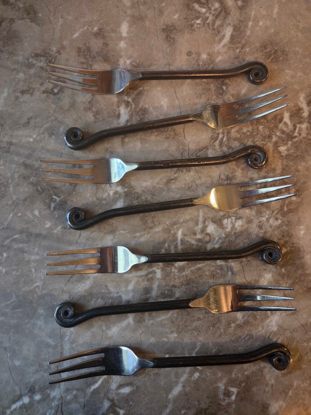 Hampton Silversmiths Coil Tip Dinner Forks Set of 7